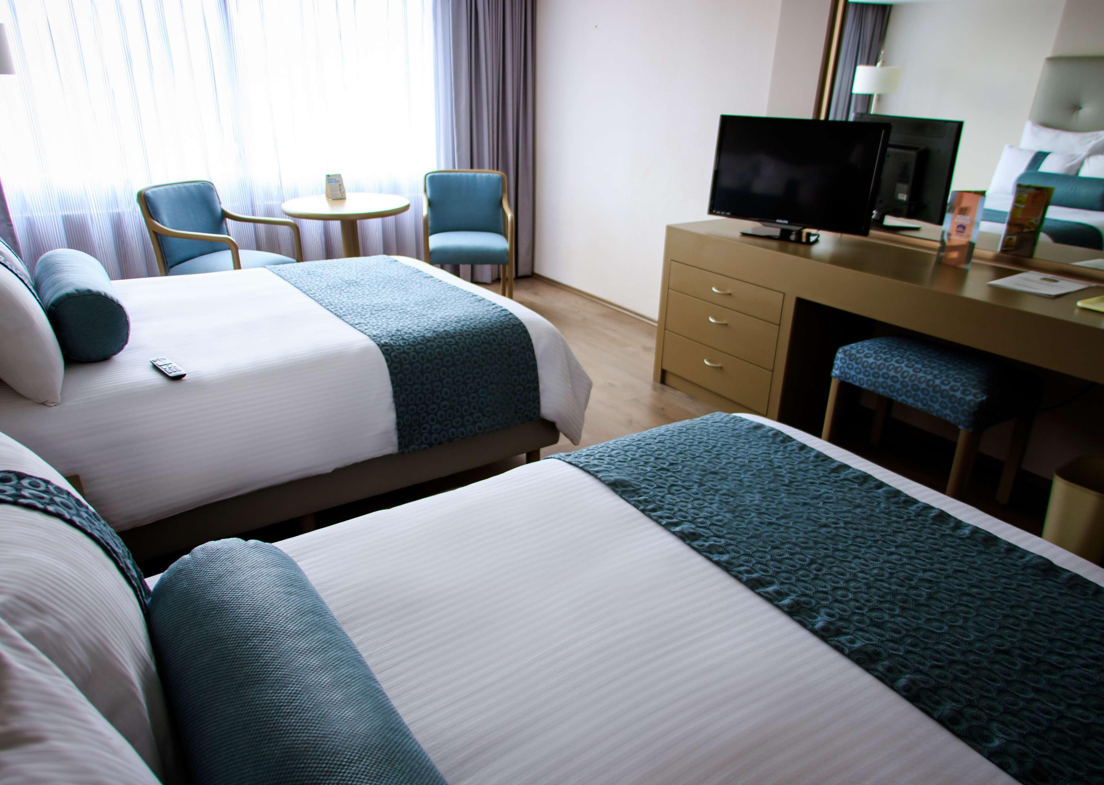 Grand Cantalagua Hotel Morelia, BW Signature Collection Ngoại thất bức ảnh A room at the hotel