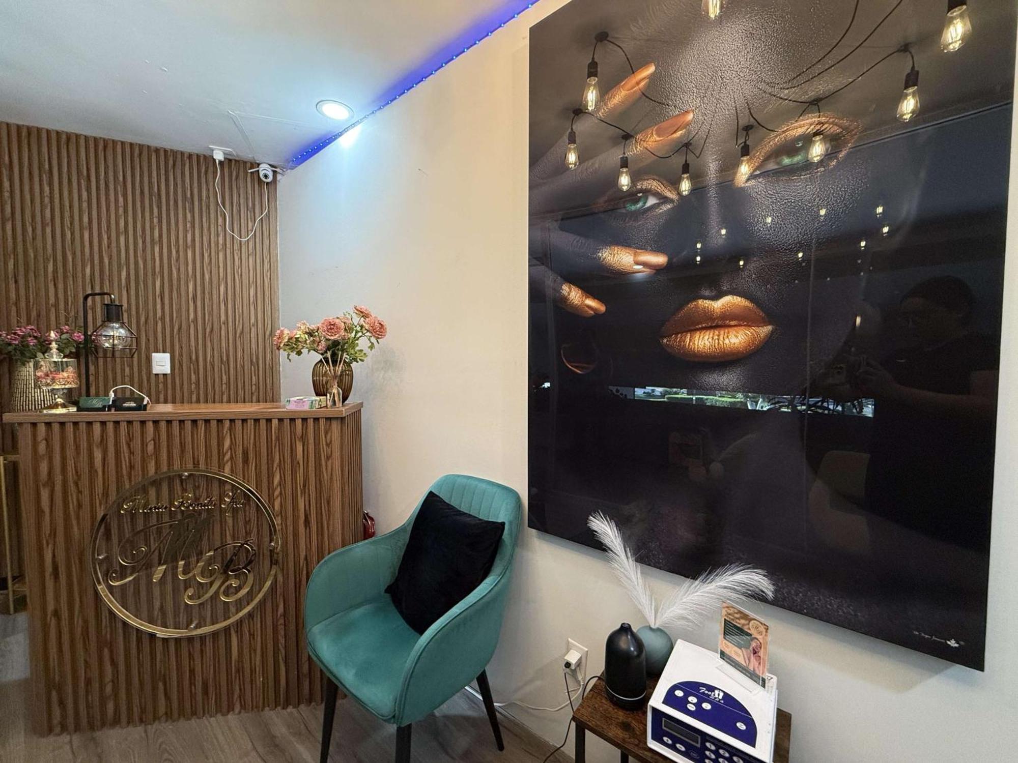 Grand Cantalagua Hotel Morelia, BW Signature Collection Ngoại thất bức ảnh The interior of a medical spa in the UK