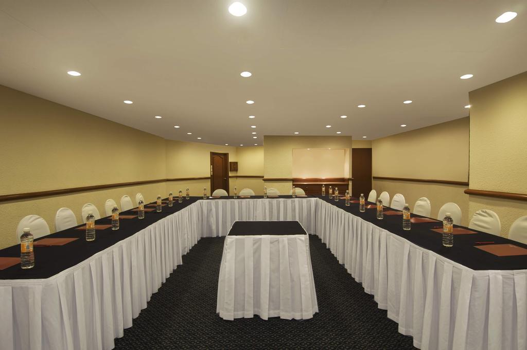 Grand Cantalagua Hotel Morelia, BW Signature Collection Kinh doanh bức ảnh U-shaped table layout